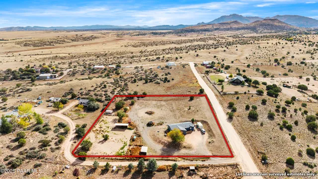 $460,000 | 155 North Son Shine Lane, Chino Valley, AZ 86323