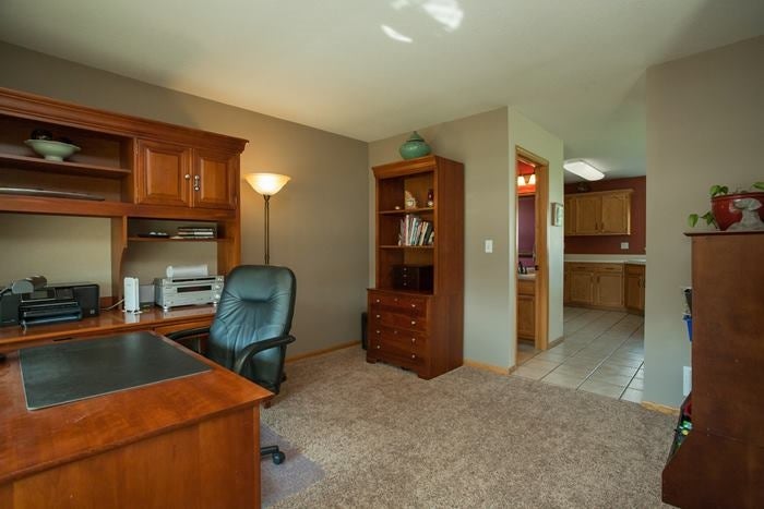 3608 Water Point Road Southwest Cedar Rapids, IA 52404 - Photo 13 of 25 Gallery Image 13
