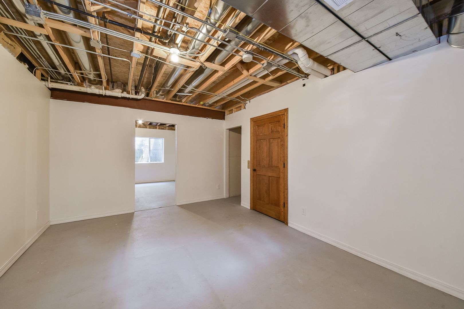 2003 Mackenzie Place Wheaton, IL 60187 - Photo 22 of 25 a view of hallway with a window