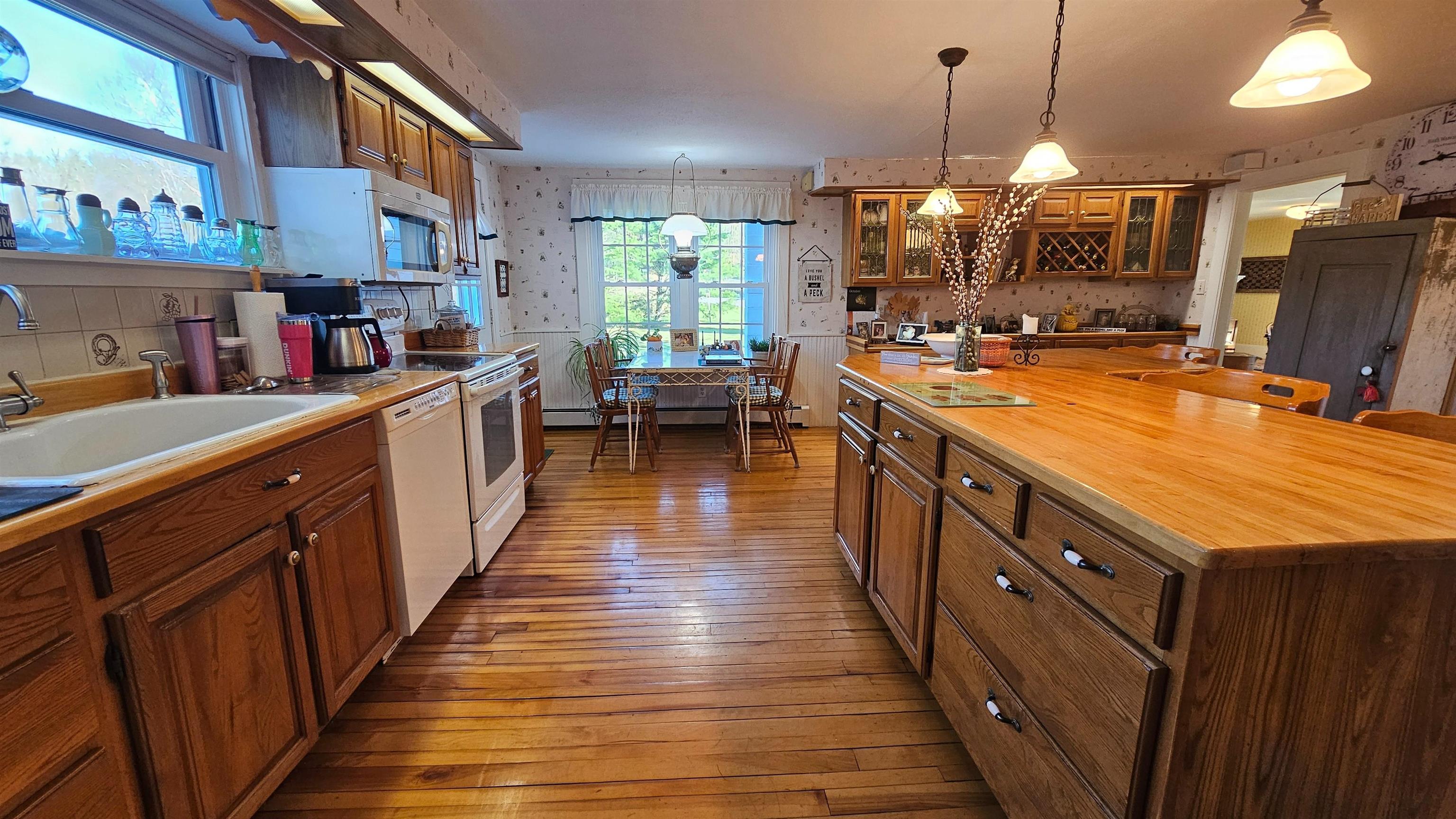 3763 Highway 109 Cambridge, VT 05492 - Photo 31 of 60