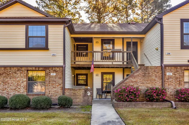 $1,600 | 202 Country Club Villa Drive, Unit 2, Shallotte, NC 28470