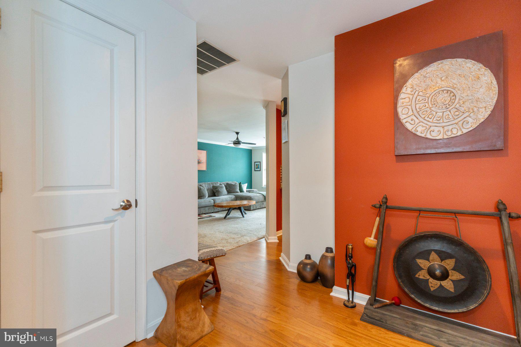 4800 Coyle Road, Unit 201 Owings Mills, MD 21117 - Photo 6 of 24 Foyer