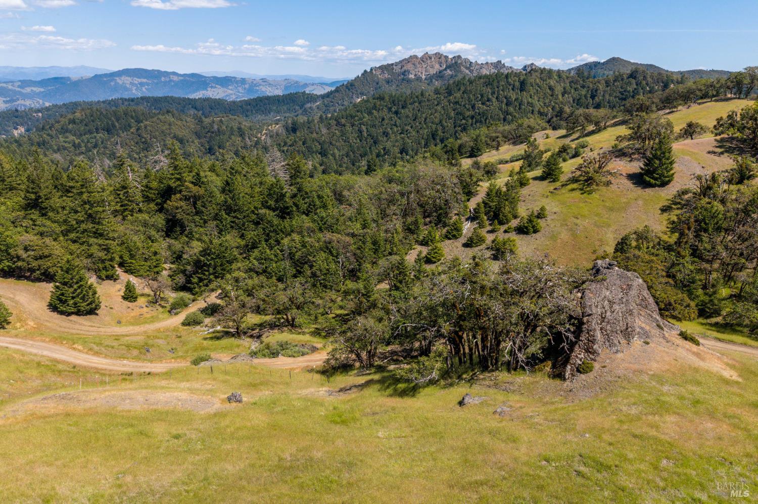 55685 Registered Guest Road Laytonville, CA 95454 - Photo 5 of 9
