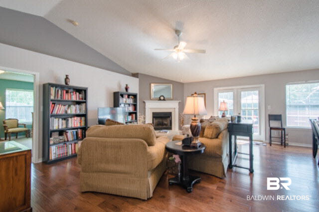 11165 Sturbridge Loop Daphne, AL 36526 - Photo 5 of 34 Great Room