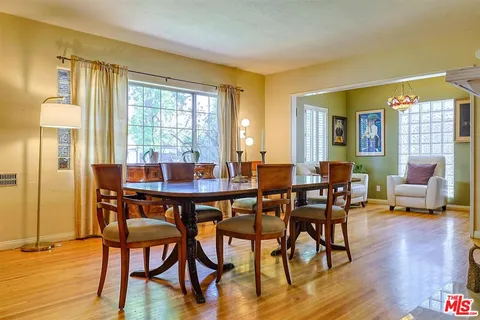 $5,900 | 4722 Ventura Canyon Avenue, Sherman Oaks, CA 91423