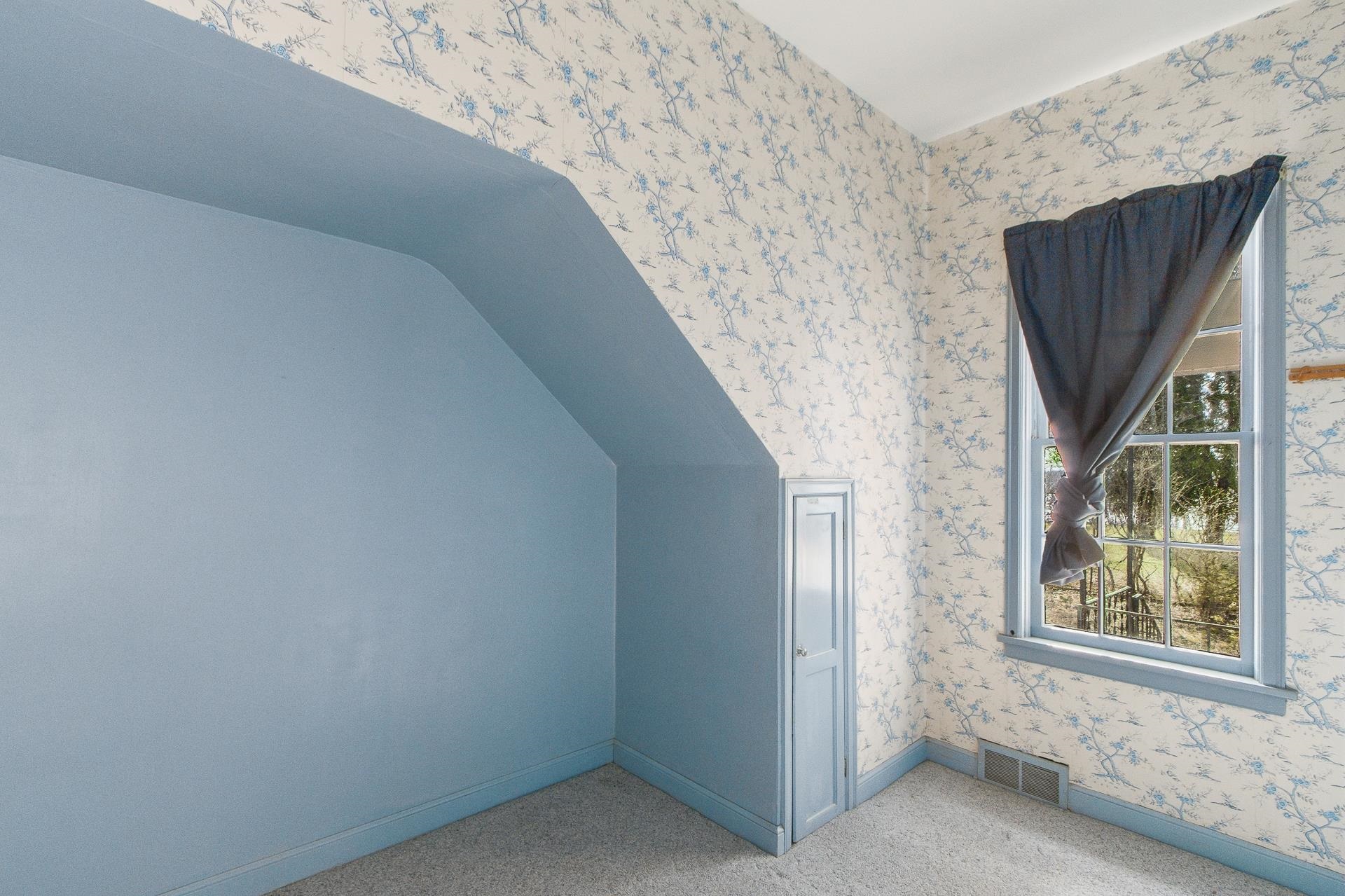 809 West Edgewater Street Portage, WI 53901 - Photo 15 of 36