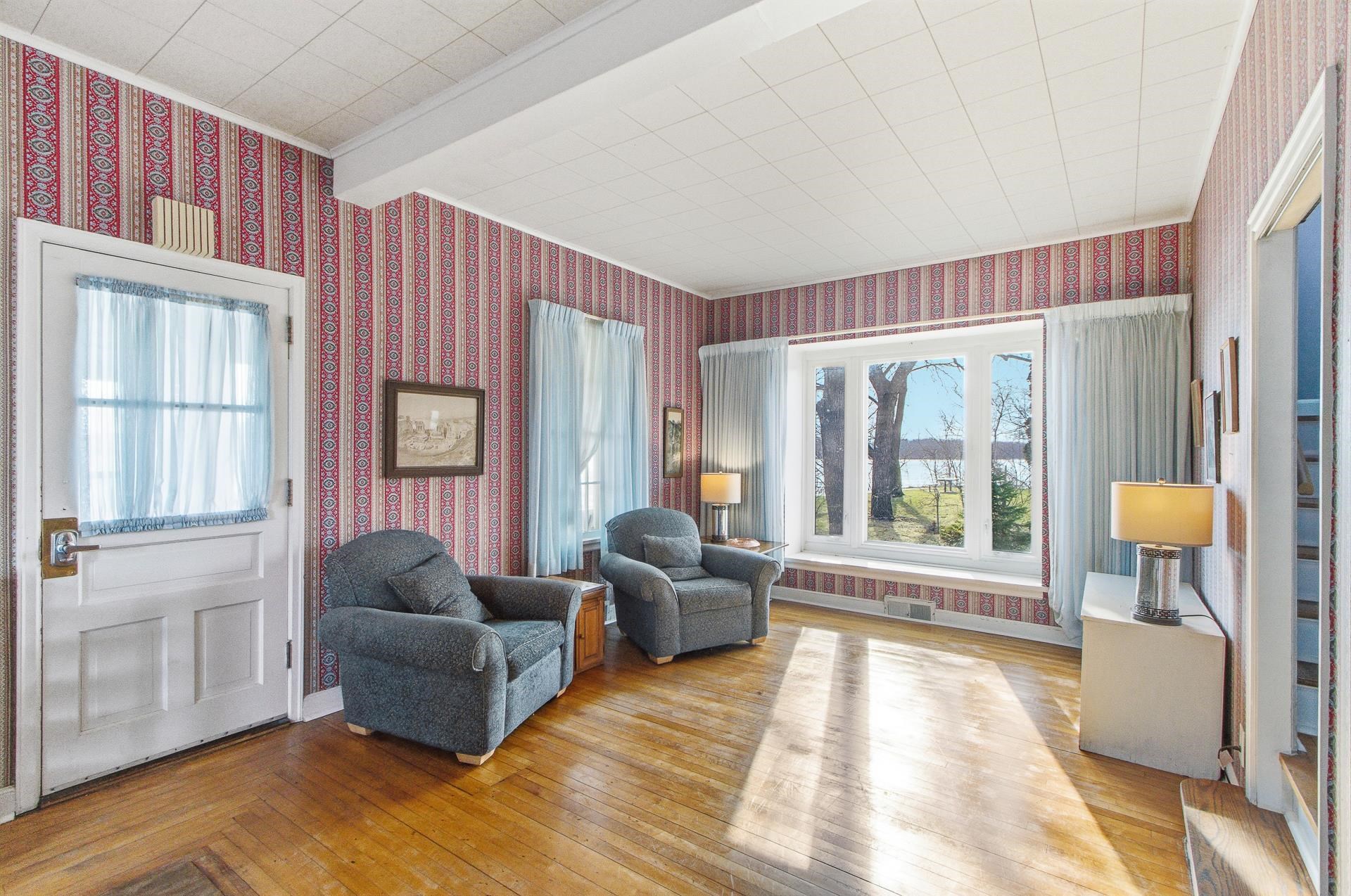 809 West Edgewater Street Portage, WI 53901 - Photo 20 of 36