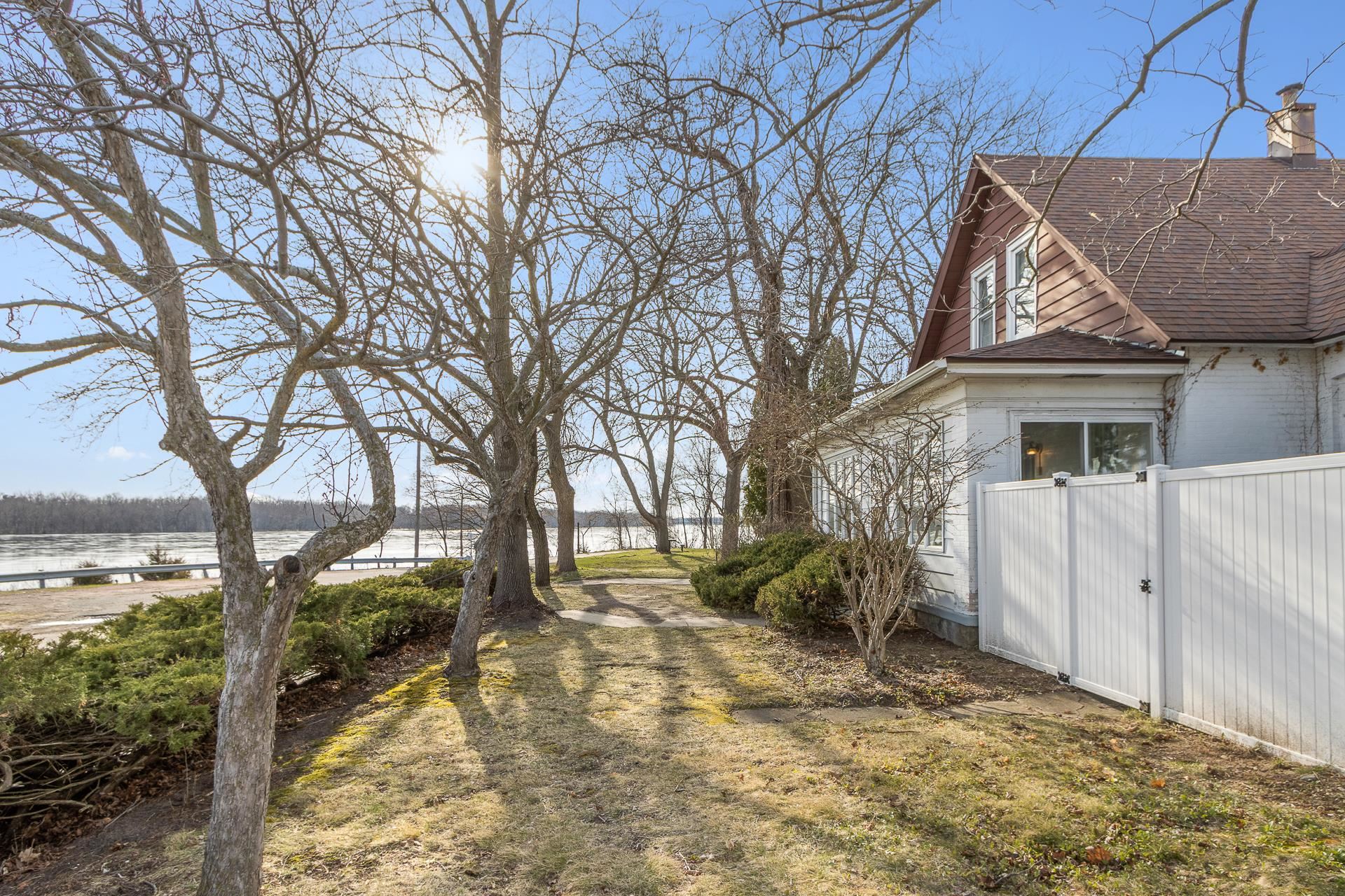 809 West Edgewater Street Portage, WI 53901 - Photo 33 of 36