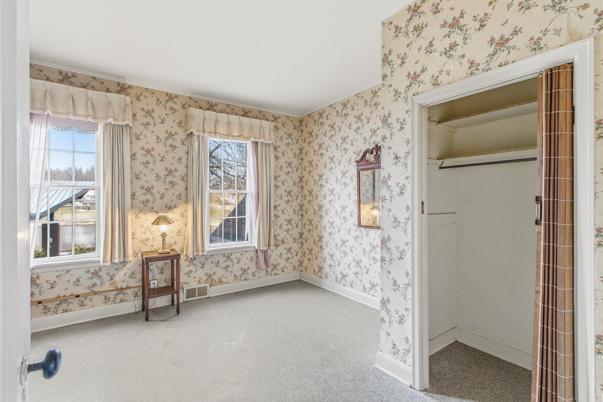 809 West Edgewater Street Portage, WI 53901 - Photo 10 of 36