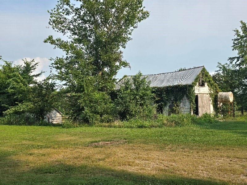 352 Northeast 1150th Road Calhoun, MO 65323 - Photo 10 of 11