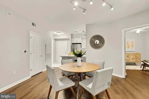 $625,000 | 1021 North Garfield Street, Unit 532, Arlington, VA 22201