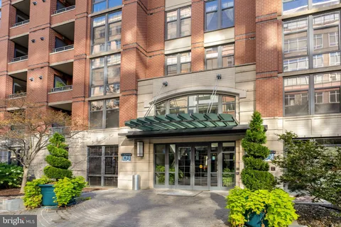 $625,000 | 1021 North Garfield Street, Unit 532, Arlington, VA 22201