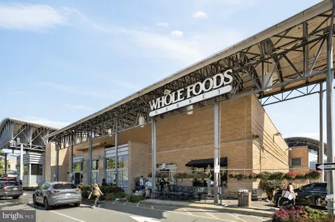 $625,000 | 1021 North Garfield Street, Unit 532, Arlington, VA 22201