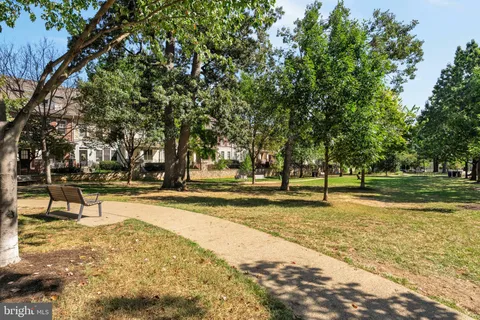 $625,000 | 1021 North Garfield Street, Unit 532, Arlington, VA 22201