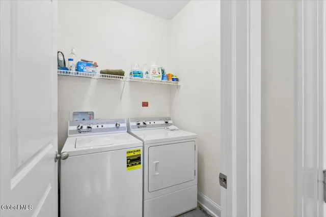 $469,900 | 10 Canterbury Lane, Bethlehem, NY 12054