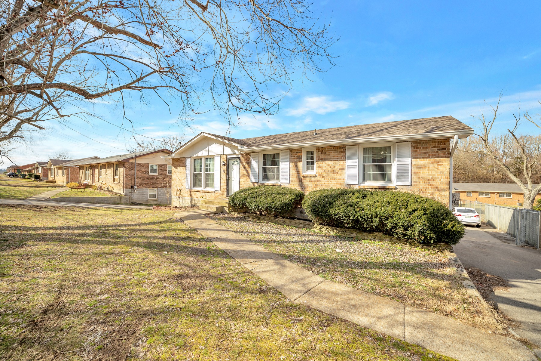 520 Tulip Grove Road Hermitage, TN 37076 - Photo 2 of 15 Gallery Image 2