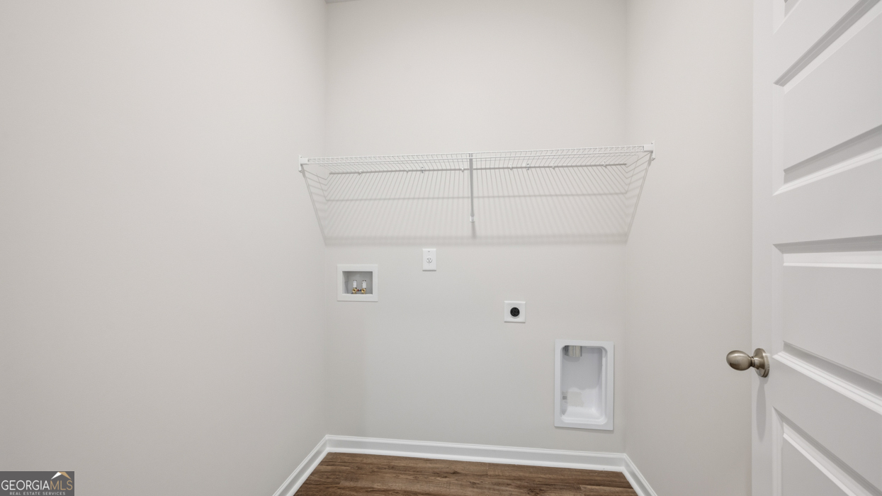 8583 Preakness Pass Snellville, GA 30039 - Photo 8 of 30 a view of small space