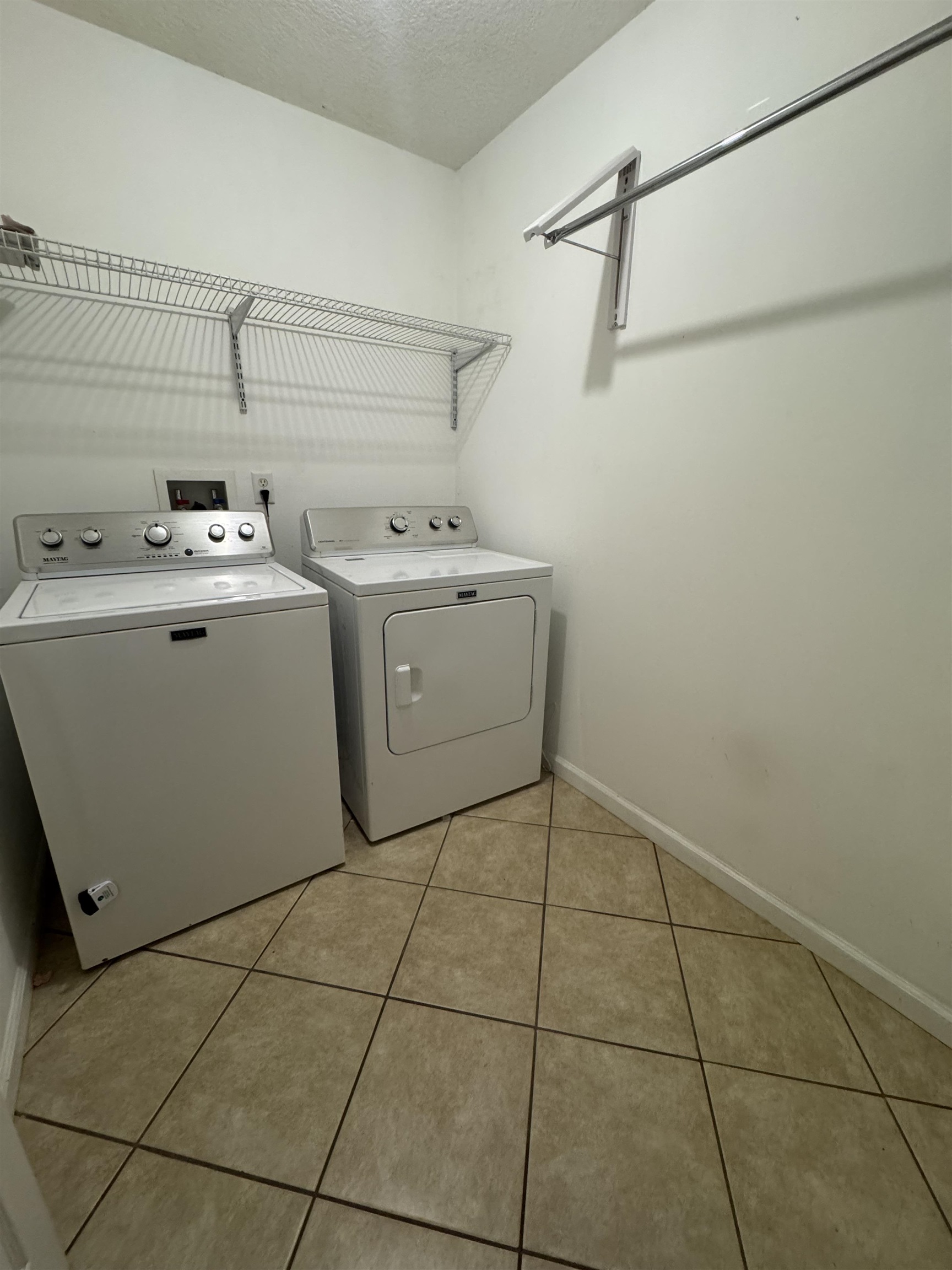 203 Estrada Avenue St. Augustine, FL 32084 - Photo 10 of 12 a utility room with dryer and washer