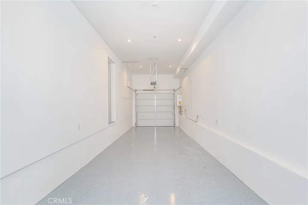 614 North Rampart Boulevard, Unit 1/2 Silver Lake, CA 90026 - Photo 36 of 41 a view of an empty room