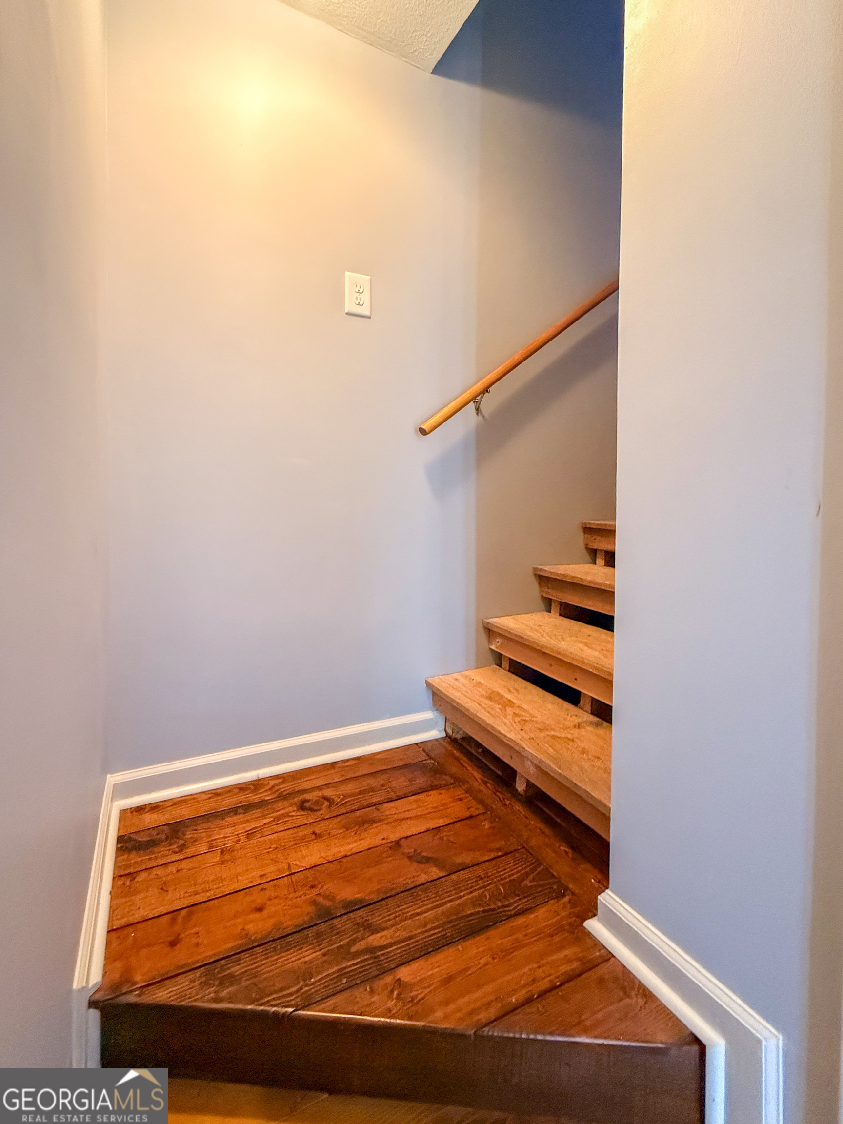 98 Canyon Pass Cleveland, GA 30528 - Photo 15 of 33 a view of room