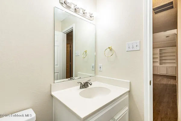 $1,650 | 6203 7th Street, Lubbock, TX 79416