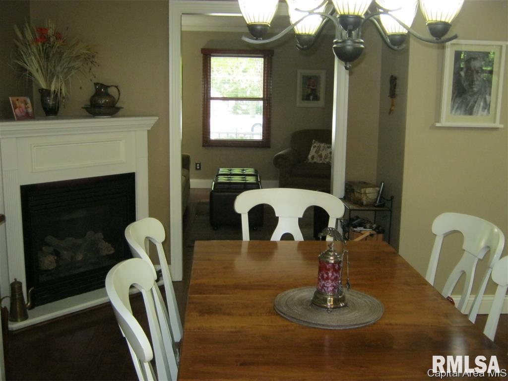 2121 Checkerberry Lane Springfield, IL 62711 - Photo 8 of 23