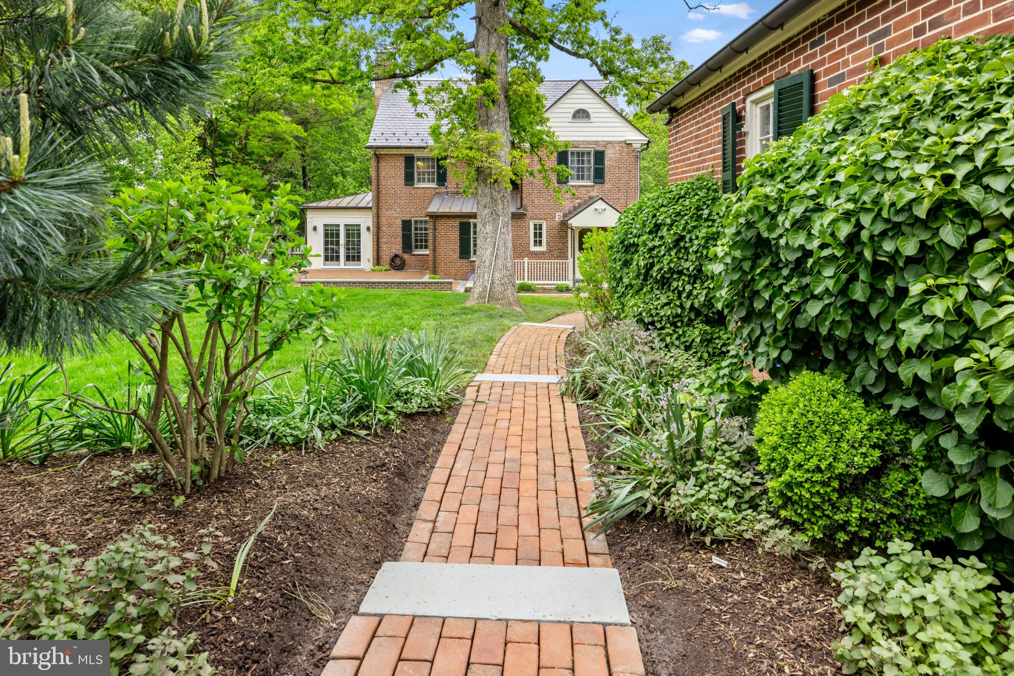209 Goodale Road Baltimore, MD 21212 - Photo 5 of 60