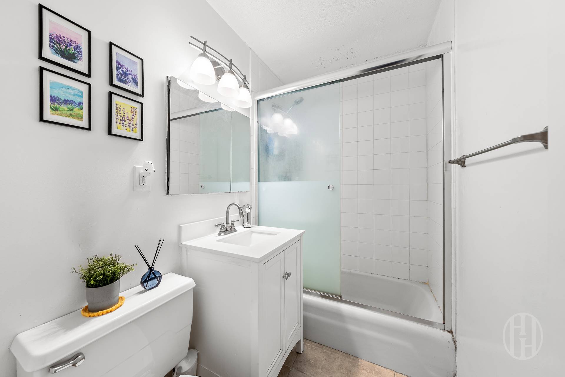345 East 80th Street, Unit 3H Manhattan, NY 10075 - Photo 9 of 11