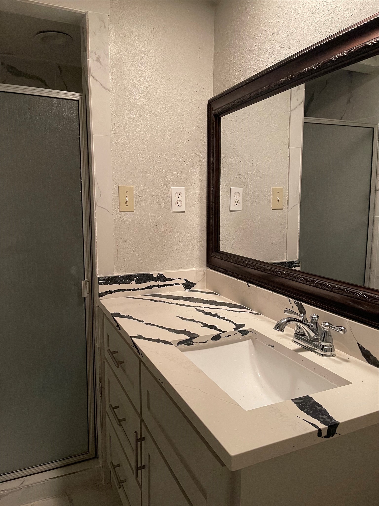 5131 Indigo Street Houston, TX 77096 - Photo 16 of 21 Mater Bedroom 1