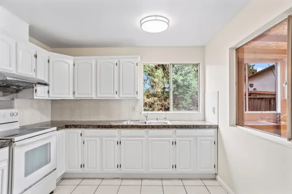 $1,049,888 | 536 Foundry Court, San Jose, CA 95133