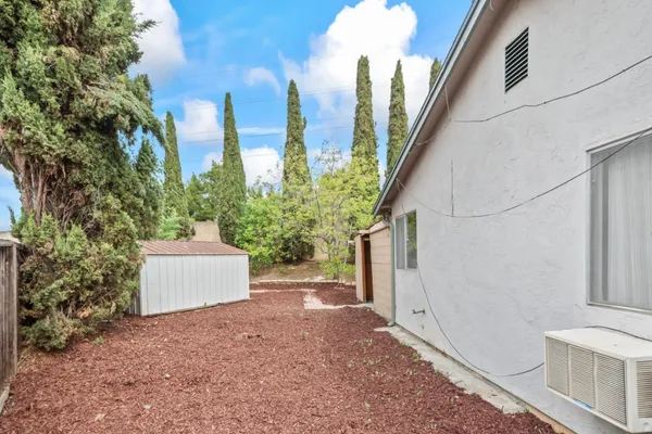$1,049,888 | 536 Foundry Court, San Jose, CA 95133