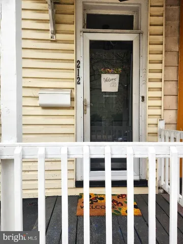 $2,650 | 212 Mulberry Street, Bristol, PA 19007