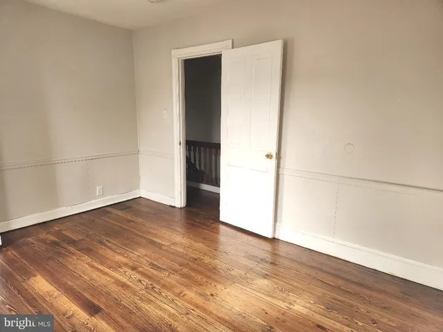 $2,650 | 212 Mulberry Street, Bristol, PA 19007