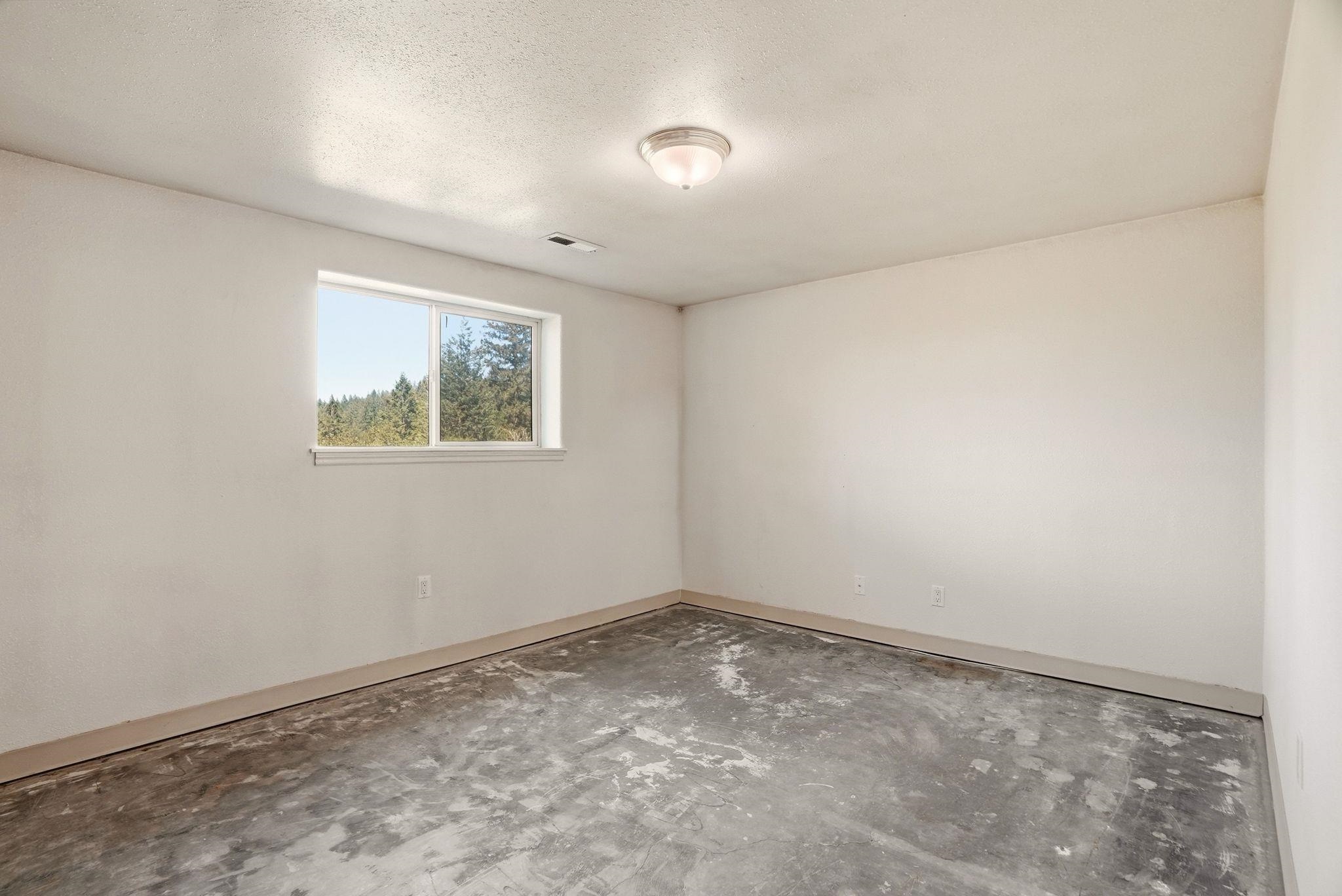 19212 North Dunn Road Colbert, WA 99005 - Photo 19 of 37 Gallery Image 19