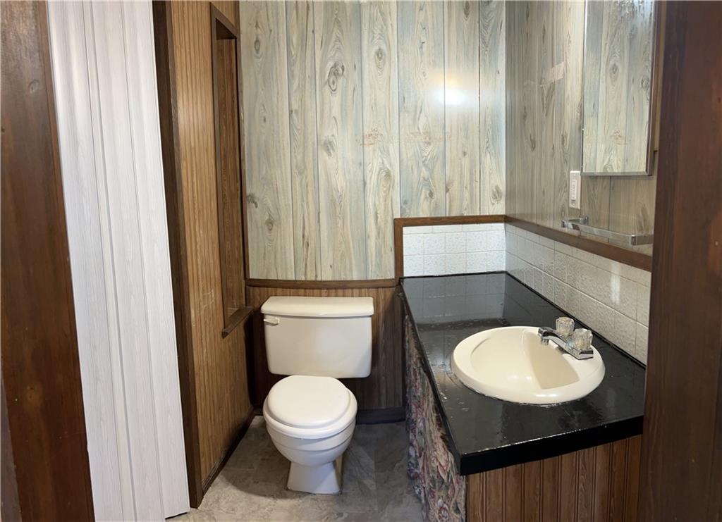 935 West Walnut Street Nevada, MO 64772 - Photo 22 of 23
