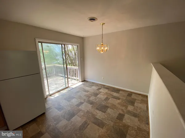 $2,345 | 5106 Ohara Court, Fredericksburg, VA 22407