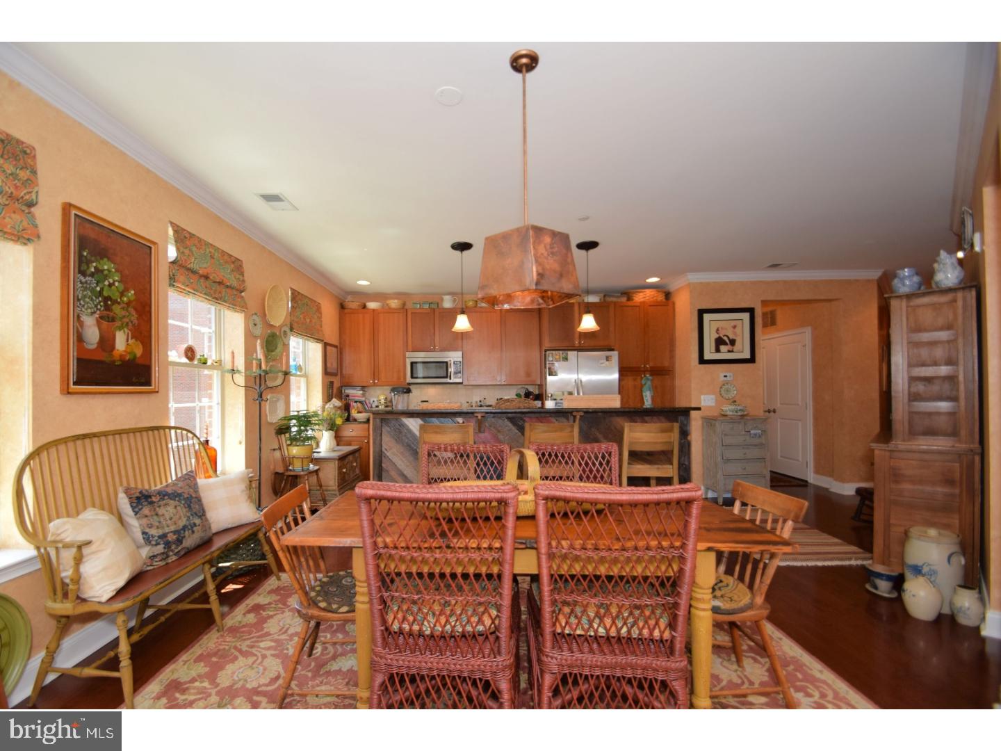 600 Commodore Court, Unit 2631 Philadelphia, PA 19146 - Photo 14 of 24 Dining Room