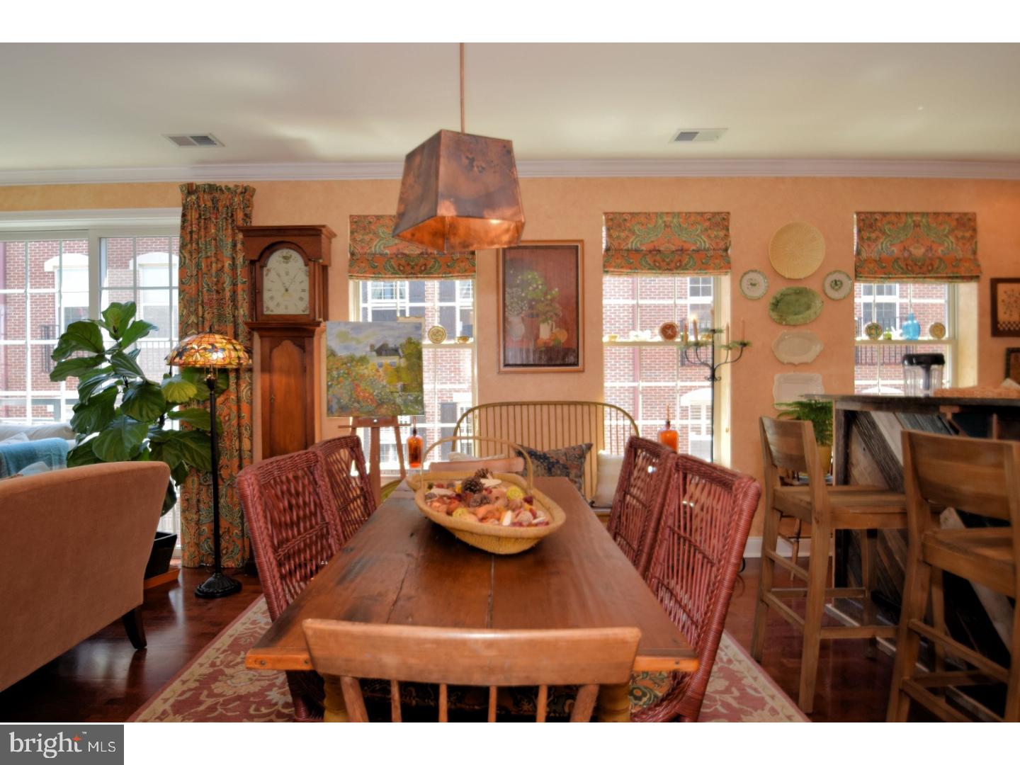 600 Commodore Court, Unit 2631 Philadelphia, PA 19146 - Photo 10 of 24 Dining Room