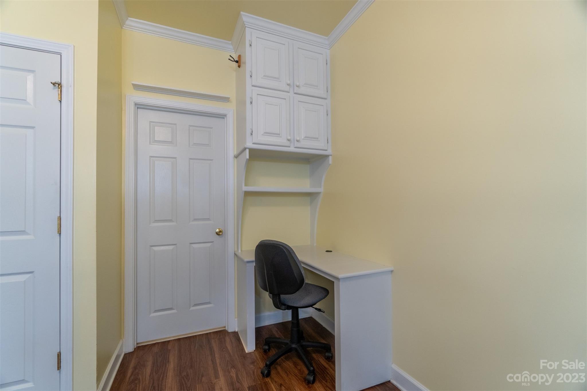 737 Peninsula Drive Davidson, NC 28036 - Photo 23 of 34 a view of workspace with wooden floor