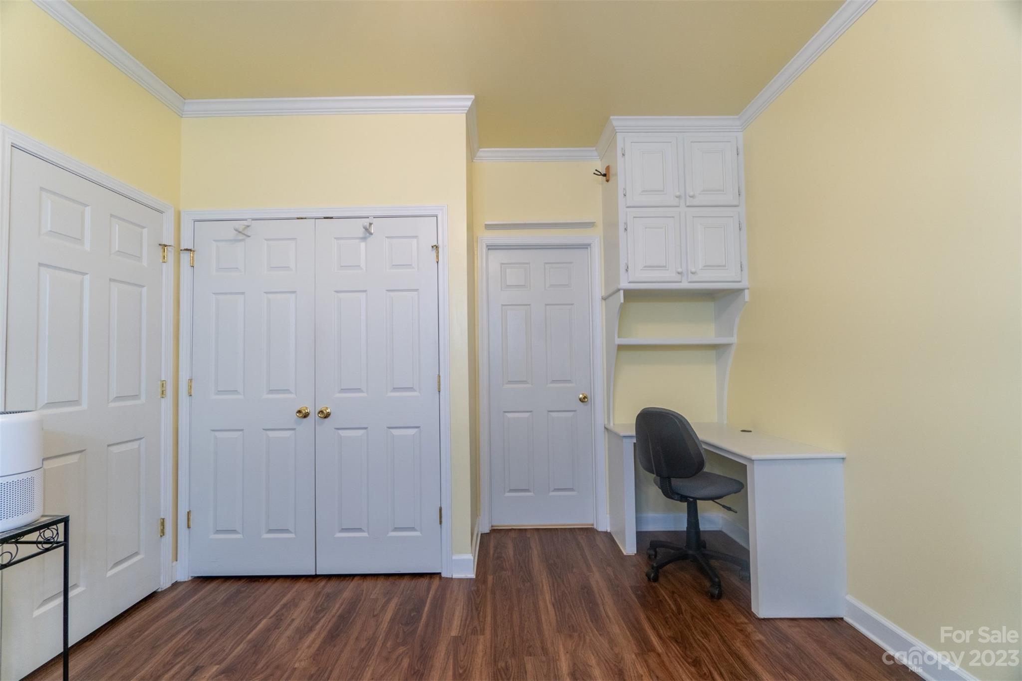 737 Peninsula Drive Davidson, NC 28036 - Photo 24 of 34 a view of chair and wooden floor