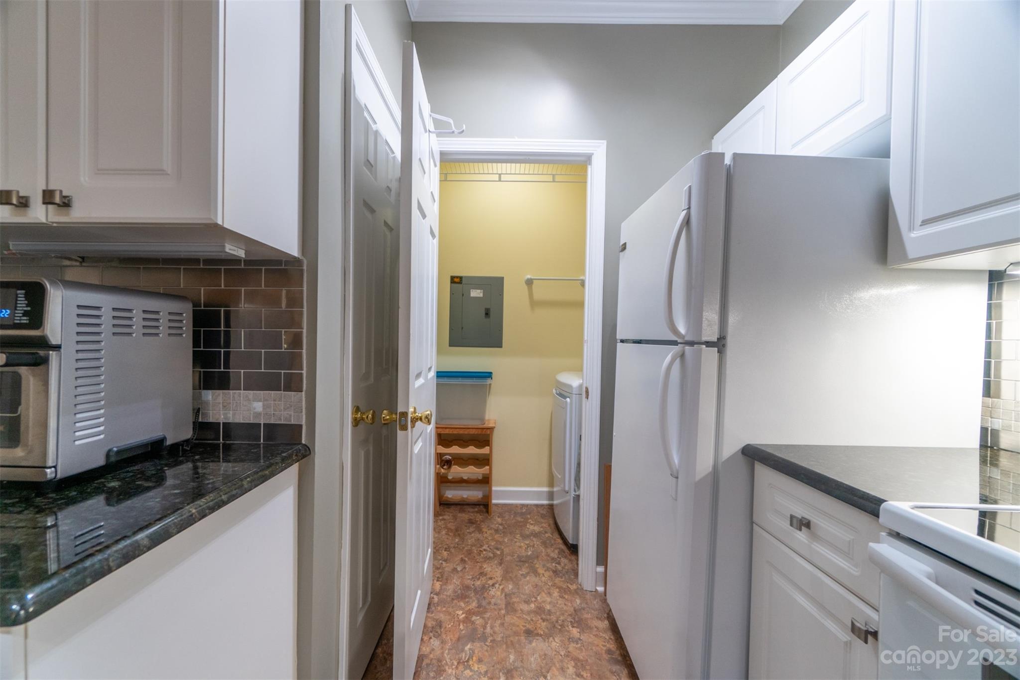 737 Peninsula Drive Davidson, NC 28036 - Photo 5 of 34