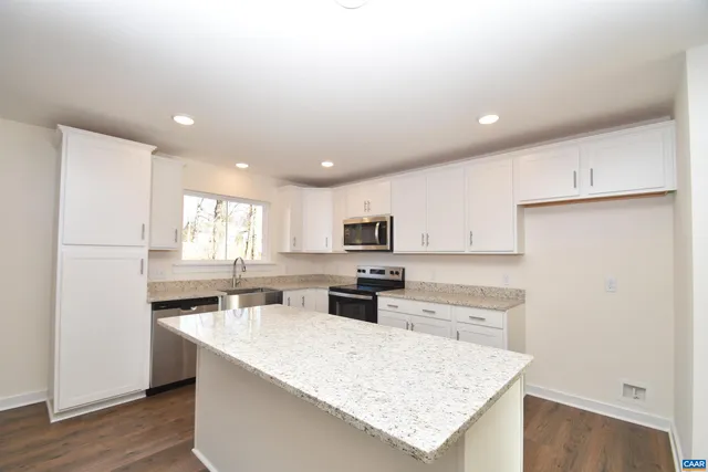 $462,120 | 927 Jefferson Drive, Unit LM 279/1, Palmyra, VA 22963