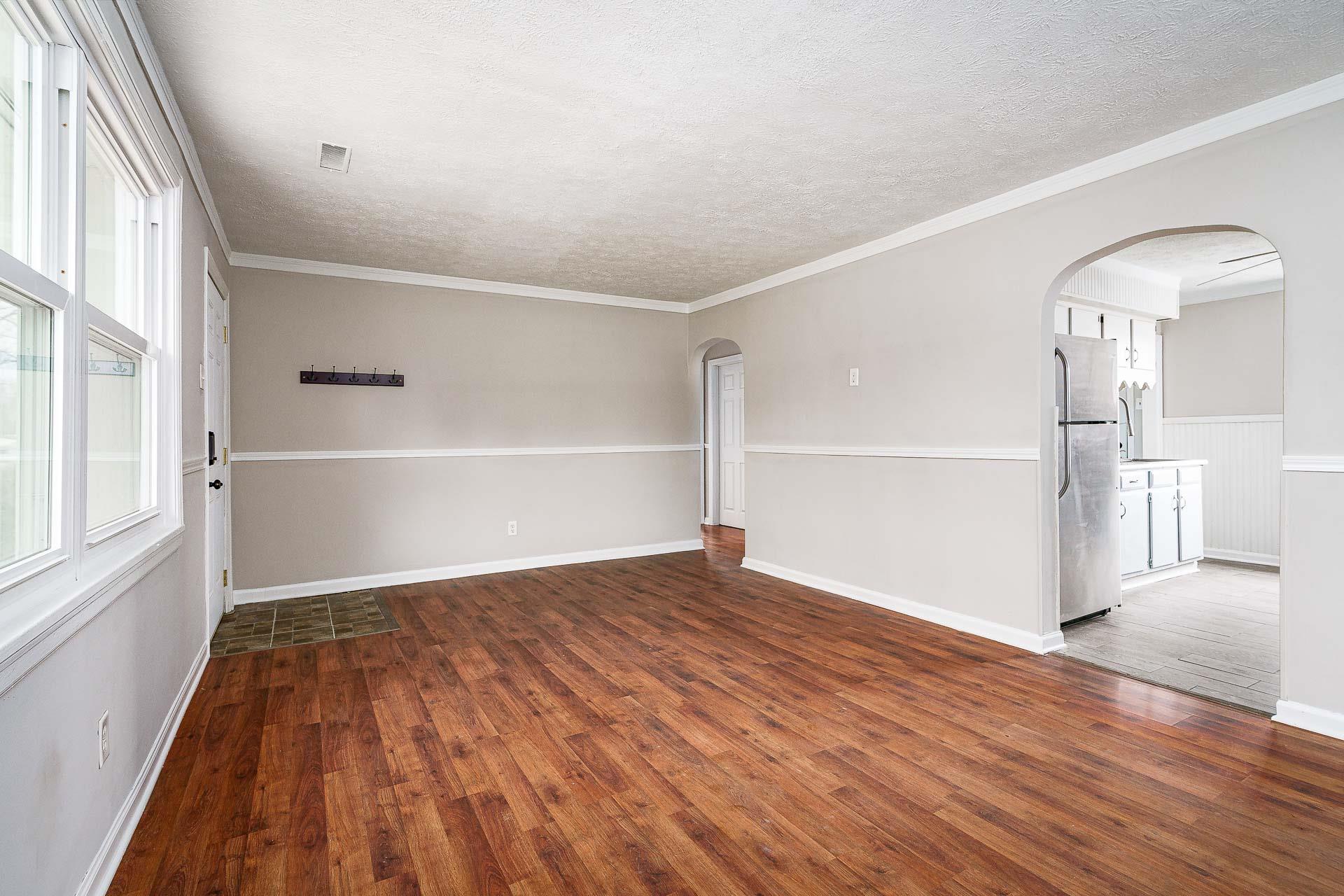 57686 Oakside Road Mishawaka, IN 46544 - Photo 3 of 20 Gallery Image 3