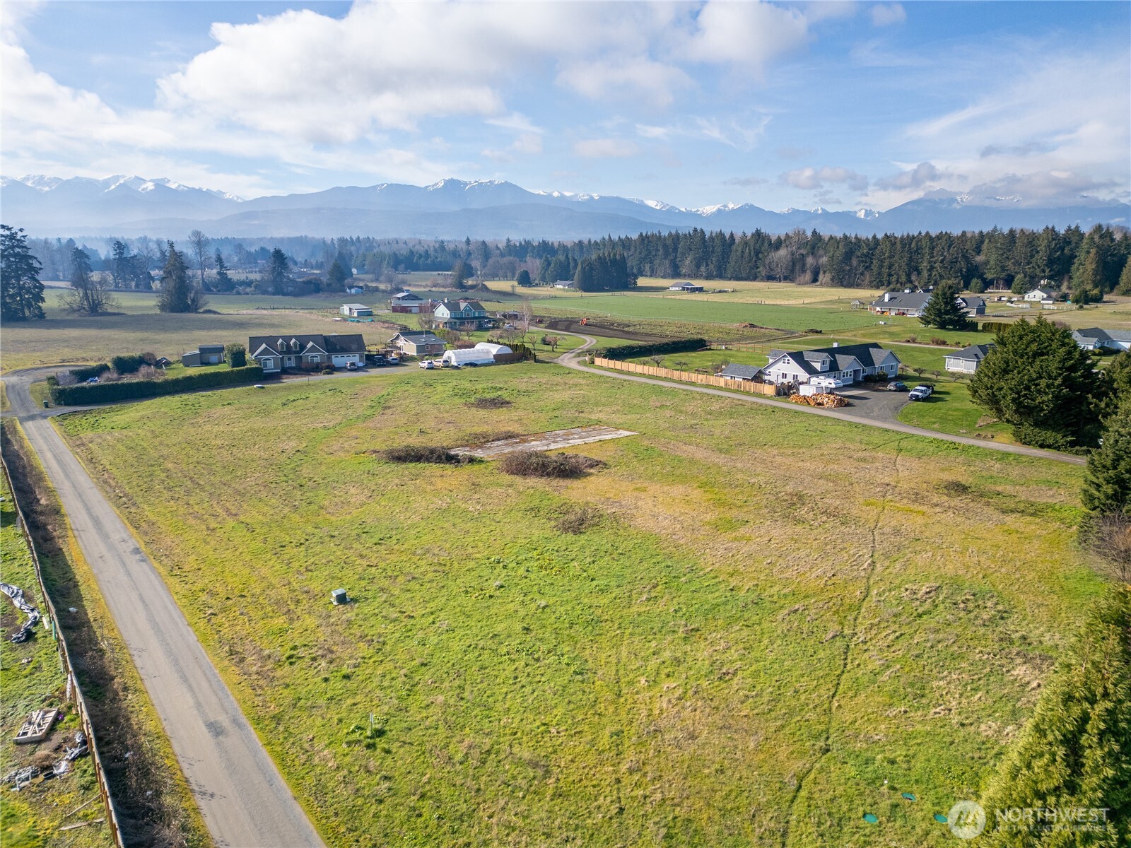 52 Sims Lane Sequim, WA 98382 - Photo 3 of 26 Gallery Image 3