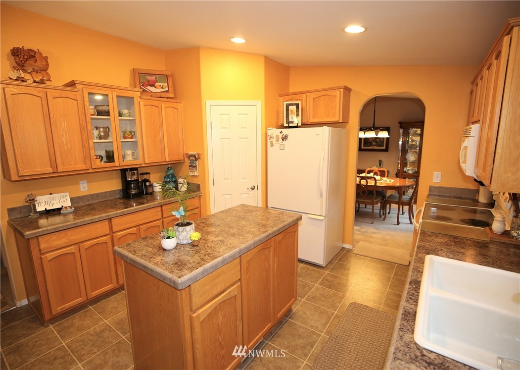 159 East Dry Lake Road Camano Island, WA 98282 - Photo 8 of 32 Gallery Image 8