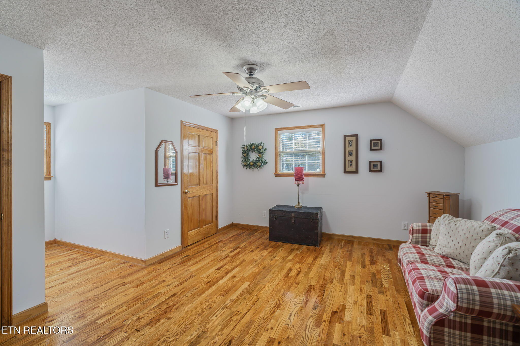 16415 Sunnyside Road Philadelphia, TN 37846 - Photo 17 of 60 27-web-or-mls-16415 Sunnyside Road-24