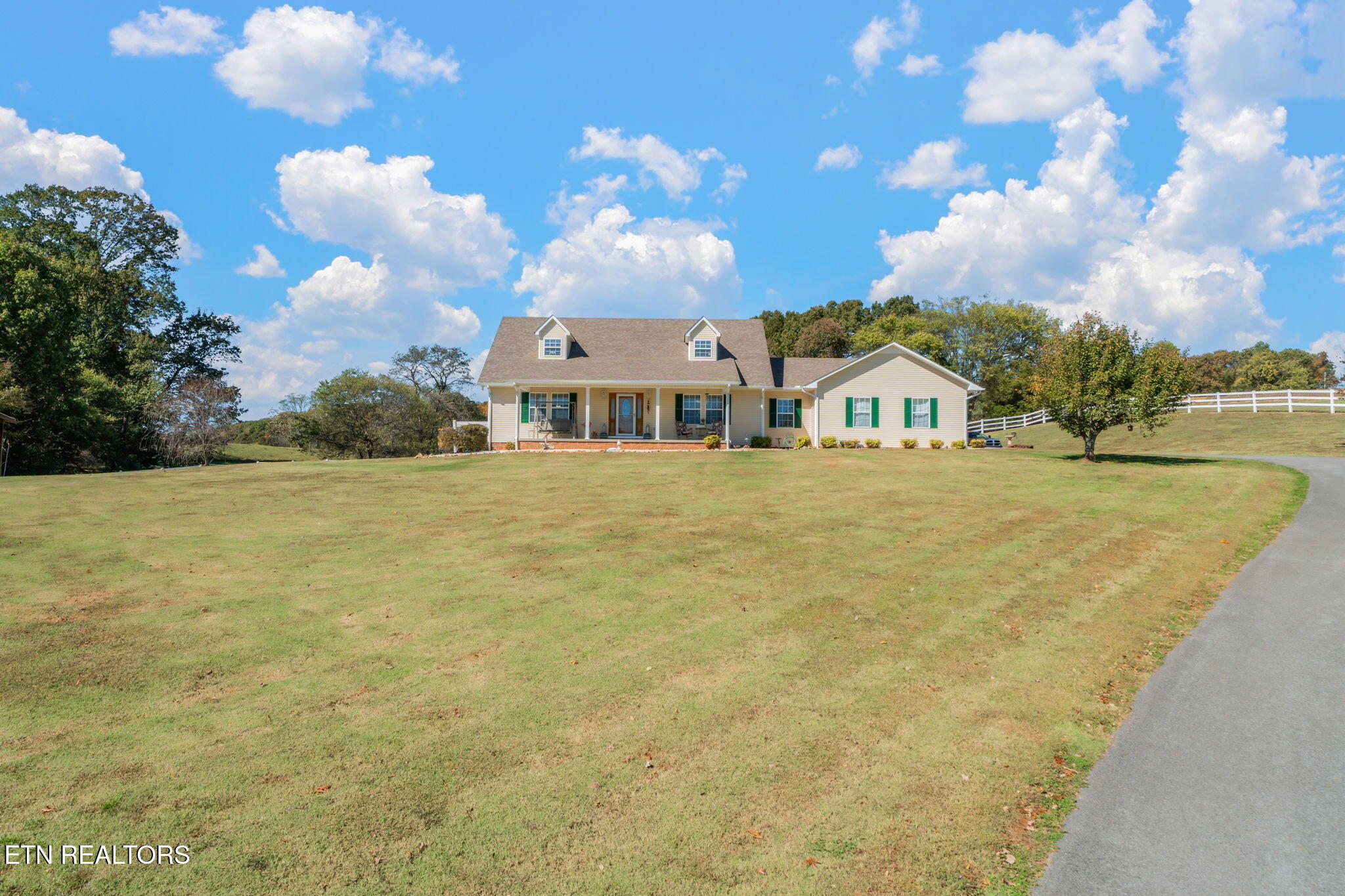 16415 Sunnyside Road Philadelphia, TN 37846 - Photo 2 of 60 2-web-or-mls-16415 Sunnyside Road-42