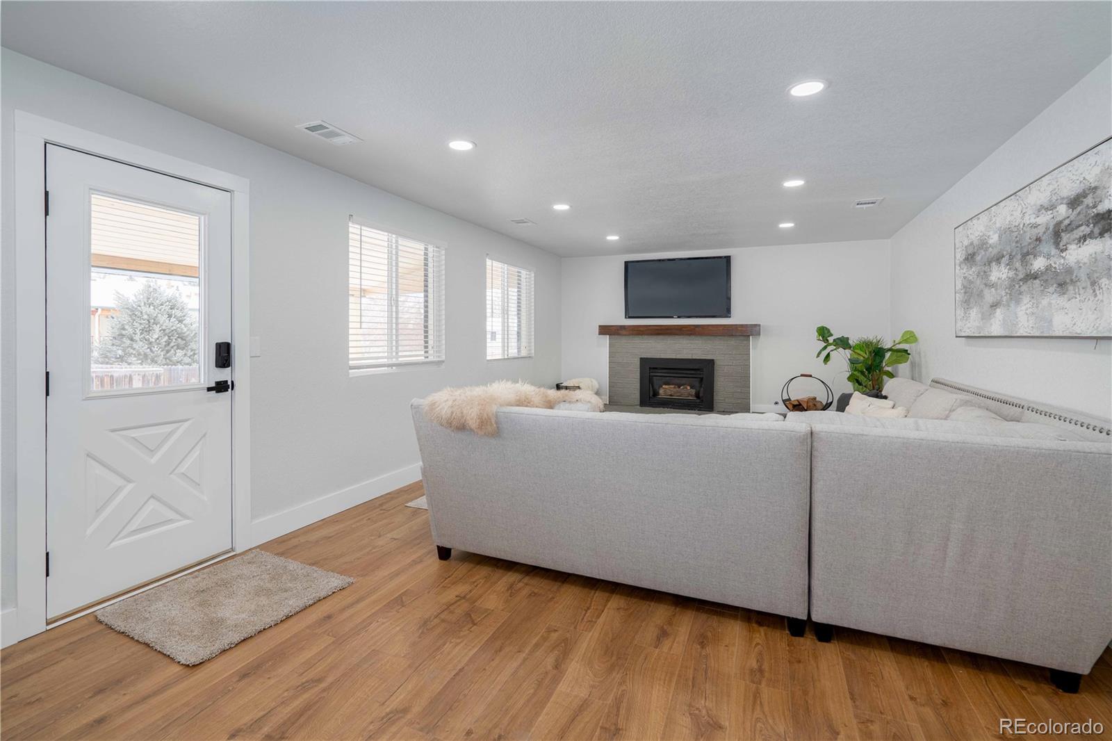 8196 Everett Way Arvada, CO 80005 - Photo 14 of 40