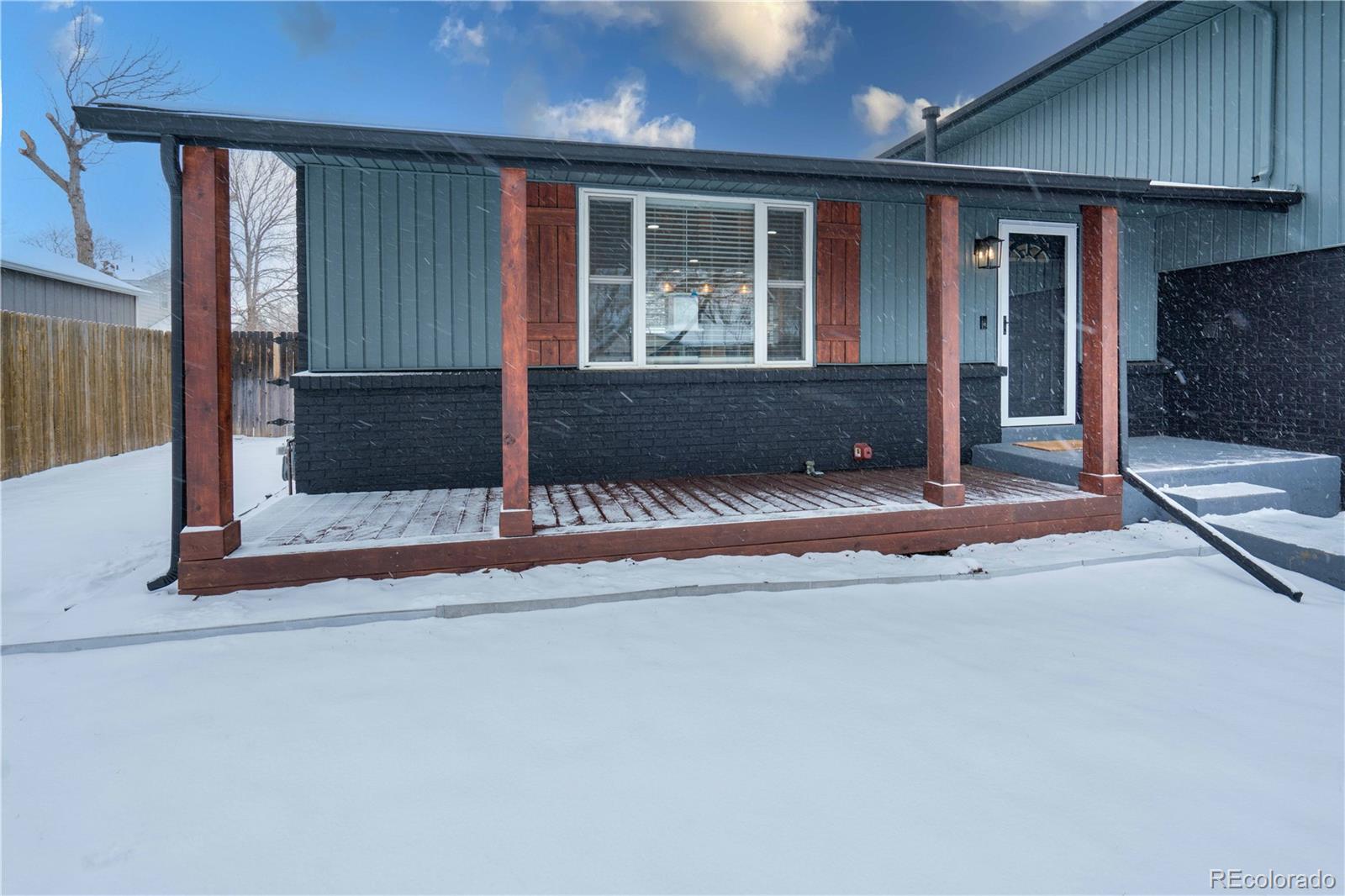 8196 Everett Way Arvada, CO 80005 - Photo 4 of 40