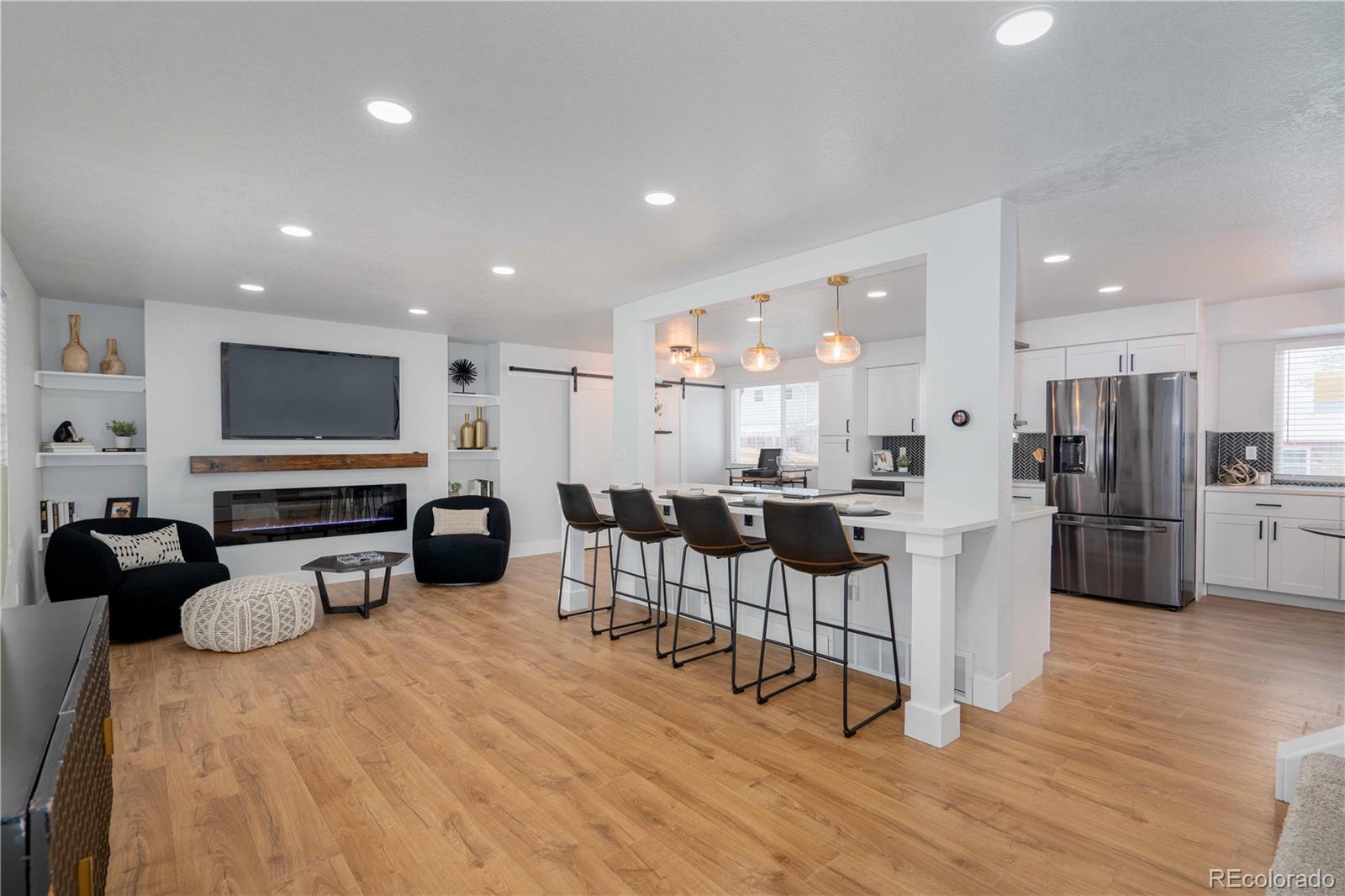 8196 Everett Way Arvada, CO 80005 - Photo 5 of 40